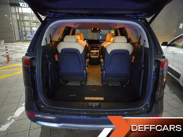 Kia CARNIVAL Gasoline 9-Seater Signature купить на сайте DeffCars