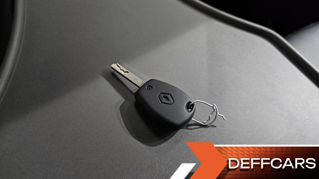 Renault-KoreaSamsung MASTER 2.3 Van S купить на сайте DeffCars