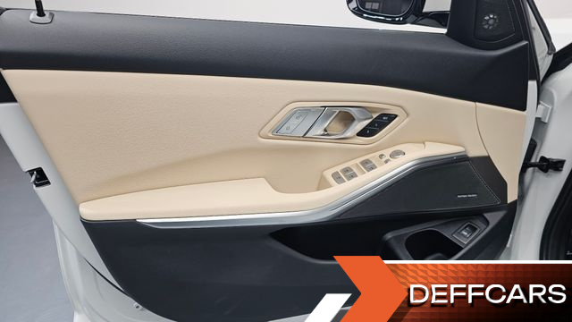 BMW 3-SERIES 320i M Sport купить на сайте DeffCars