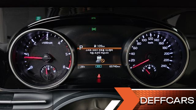Kia CARNIVAL 9-Seater Prestige купить на сайте DeffCars