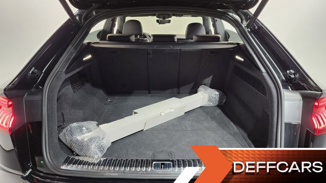 Audi Q8 45 TDI Quattro Premium купить на сайте DeffCars