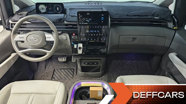 Hyundai STARIA 4WD Lounge 9-Seater Limousine купить на сайте DeffCars