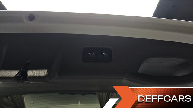 Kia CARNIVAL Gasoline 9-Seater Hi-Limousine Signature купить на сайте DeffCars