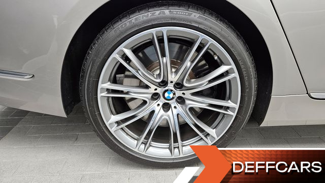 BMW 7-SERIES M760Li xDrive V12 Excellence купить на сайте DeffCars