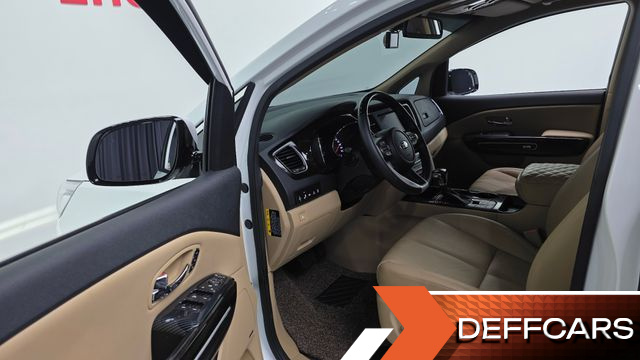 Kia CARNIVAL Gasoline 7-Seater Limousine President купить на сайте DeffCars