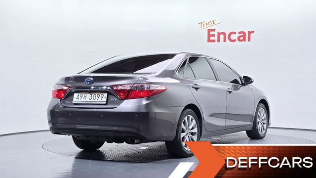 Toyota CAMRY Hybrid LE купить на сайте DeffCars