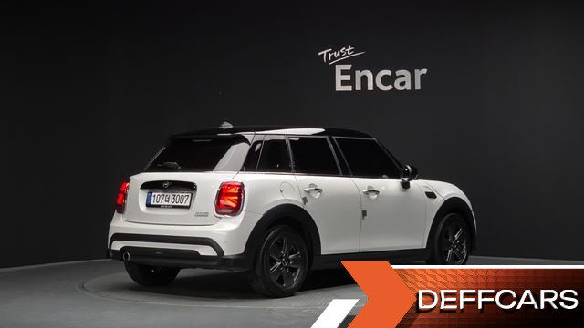 Mini COOPER 5Door Classic Third Generation купить на сайте DeffCars