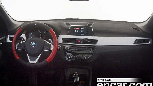 BMW X1 xDrive 20i Advantage купить на сайте DeffCars