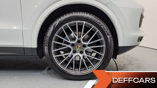 Porsche CAYENNE 3.0 купить на сайте DeffCars