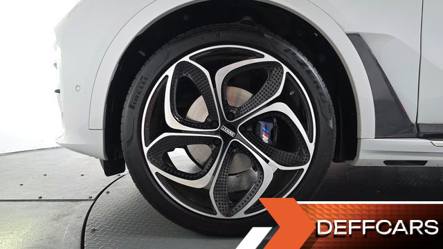 BMW X7 xDrive 40i Design Pure Excellence 7-Seater купить на сайте DeffCars