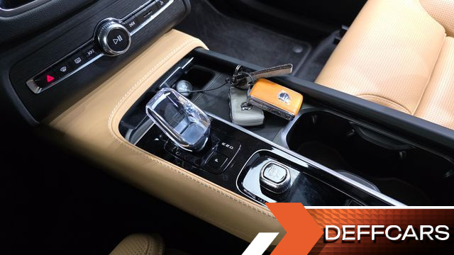 Volvo XC90 B6 Ultra Bright купить на сайте DeffCars