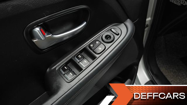 Kia CARENS 2.0 LPI Prestige купить на сайте DeffCars