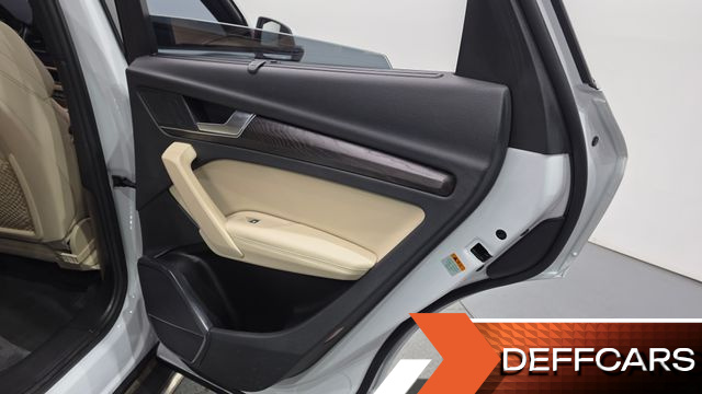 Audi Q5 45 TFSI Quattro Premium купить на сайте DeffCars