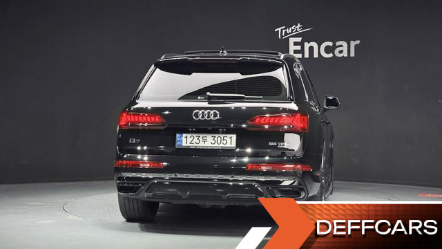 Audi Q7 55 TFSI Quattro Premium купить на сайте DeffCars