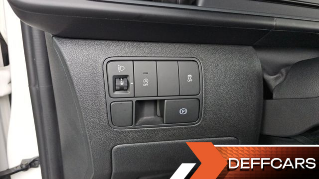 Hyundai STARIA Cargo 5-Seater Smart купить на сайте DeffCars