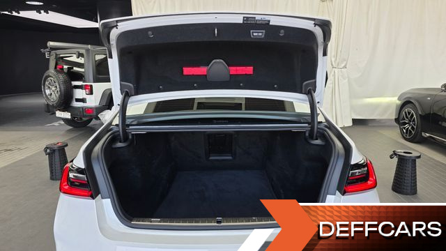 BMW 7-SERIES 740Li xDrive M Sport Package купить на сайте DeffCars