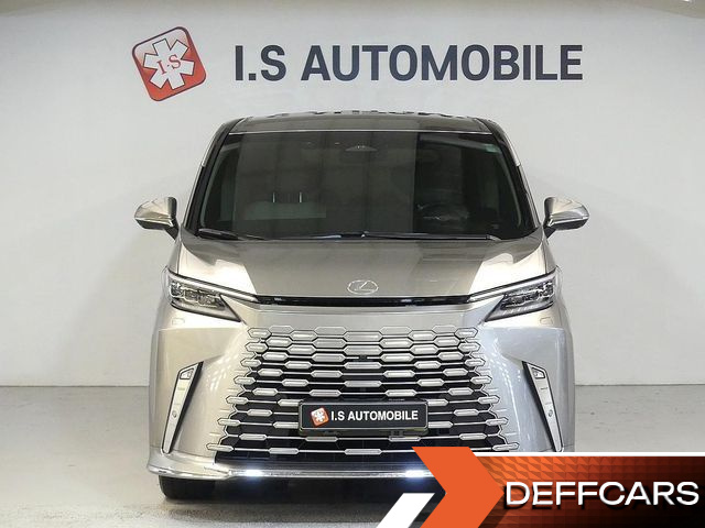 Lexus LM 500h Executive купить на сайте DeffCars