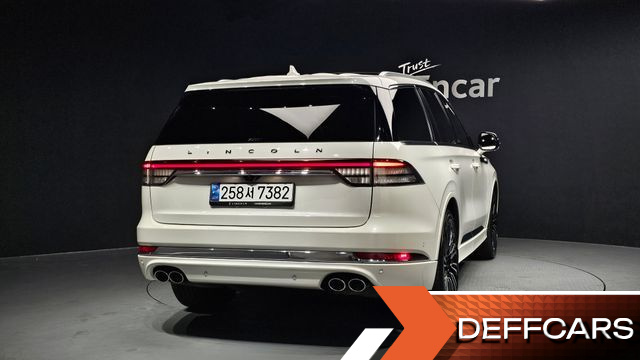 Lincoln AVIATOR 3.0 Black Label AWD купить на сайте DeffCars