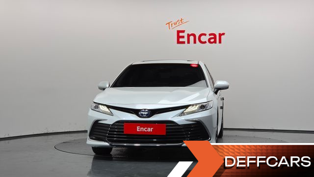 Toyota CAMRY 2.5 XLE Hybrid купить на сайте DeffCars