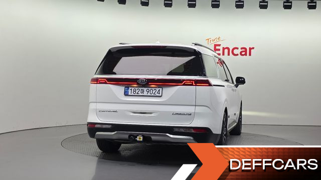 Kia CARNIVAL Gasoline 7-Seater Signature купить на сайте DeffCars