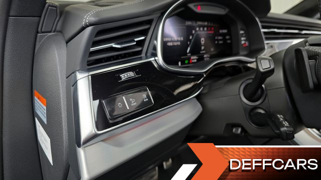 Audi Q7 55 TFSI Quattro Premium купить на сайте DeffCars