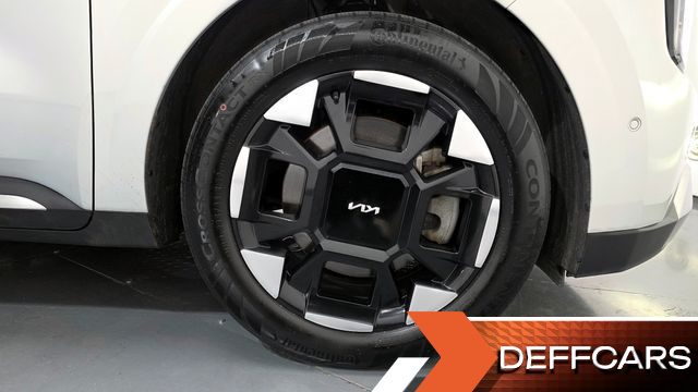 Kia CARNIVAL Gasoline 9-Seater Signature купить на сайте DeffCars