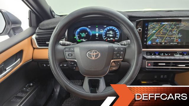 Toyota CAMRY 2.5 XLE Premium Hybrid купить на сайте DeffCars