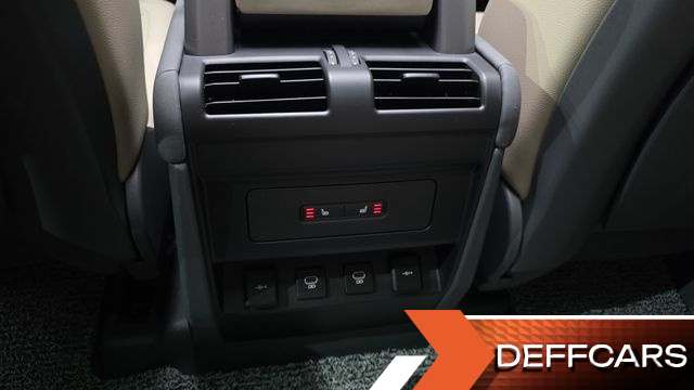 Land Rover DEFENDER 110 D250 S купить на сайте DeffCars