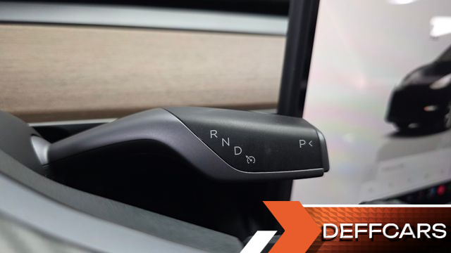 Tesla MODEL Y Long Range AWD купить на сайте DeffCars