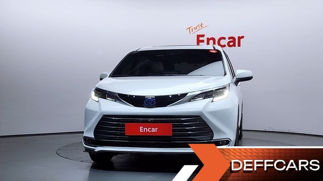 Toyota SIENNA 2.5 Hybrid AWD купить на сайте DeffCars