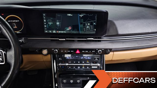 Kia CARNIVAL Gasoline 9-Seater Signature купить на сайте DeffCars