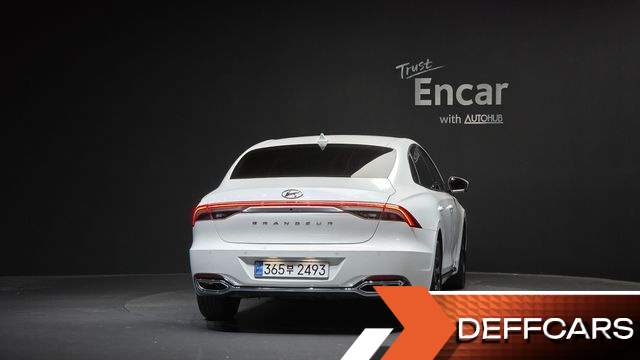 Hyundai GRANDEUR Le Blanc купить на сайте DeffCars