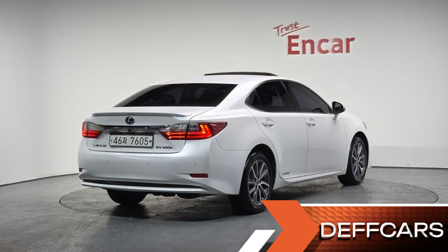 Lexus ES premium XV60 купить на сайте DeffCars