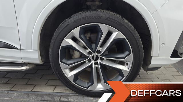 Audi Q7 55 TFSI Quattro Premium купить на сайте DeffCars