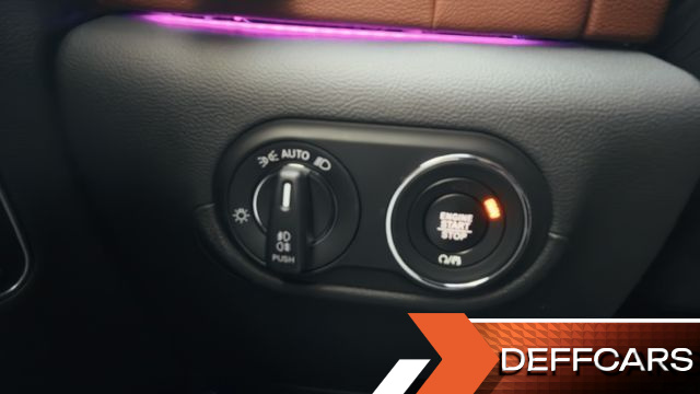 Maserati LEVANTE 3.0 AWD Premium купить на сайте DeffCars