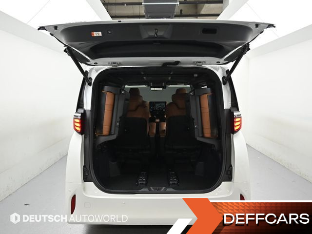 Toyota ALPHARD 2.5 HEV Executive AWD купить на сайте DeffCars