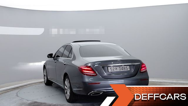 Mercedes E-CLASS E300 Exclusive купить на сайте DeffCars