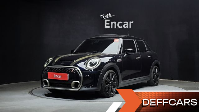 Mini COOPER 5Door Resolute Edition 3rd Gen купить на сайте DeffCars