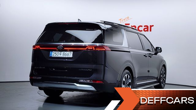 Kia CARNIVAL Gasoline 7-Seater Signature купить на сайте DeffCars