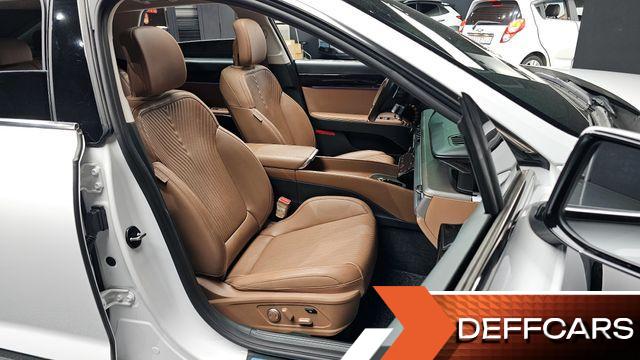 Hyundai GRANDEUR Calligraphy купить на сайте DeffCars