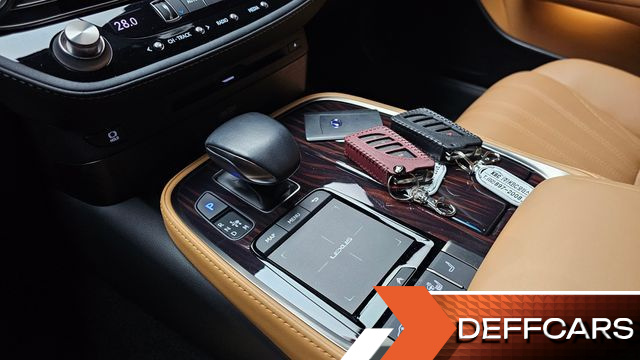 Lexus LS 3.5 Platinum AWD купить на сайте DeffCars