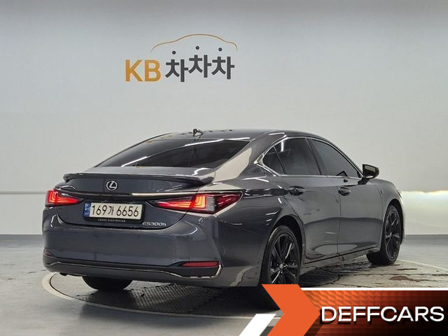 Lexus ES F-Sport Design Package купить на сайте DeffCars