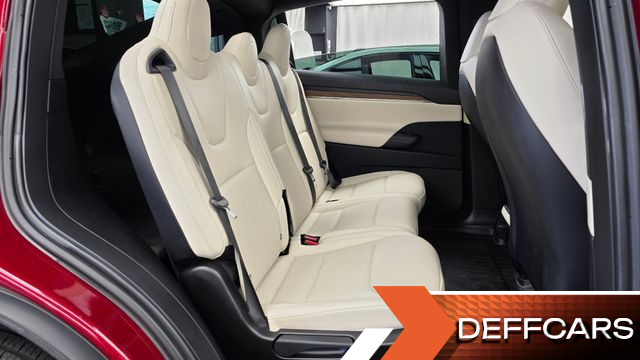 Tesla MODEL X AWD купить на сайте DeffCars