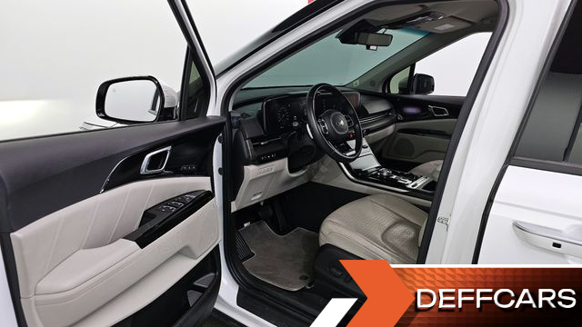 Kia CARNIVAL Gasoline 9-Seater Signature купить на сайте DeffCars