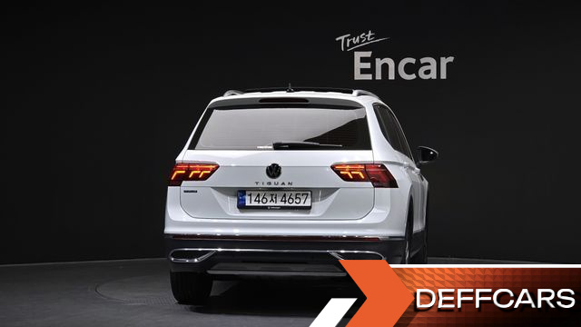 Volkswagen TIGUAN 2.0 TSI Prestige купить на сайте DeffCars