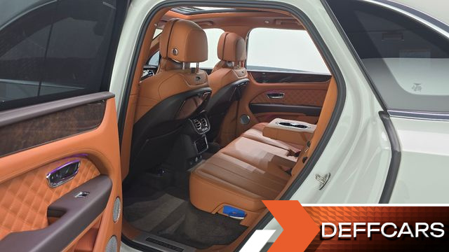 Bentley BENTAYGA 4.0 V8 купить на сайте DeffCars