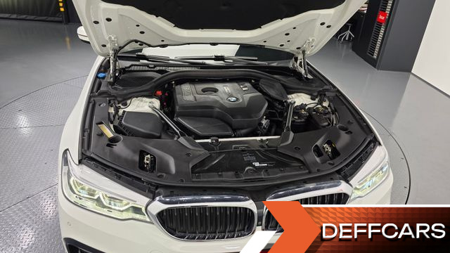BMW 5-SERIES 530i xDrive M Sport Package Plus купить на сайте DeffCars