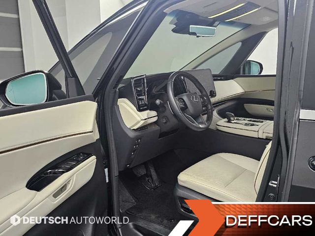 Lexus LM 500h Executive купить на сайте DeffCars