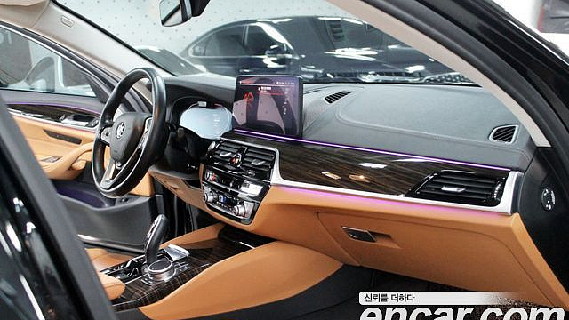 BMW 5-SERIES 520i Luxury купить на сайте DeffCars