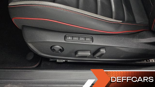 Volkswagen GOLF 2.0 GTI купить на сайте DeffCars